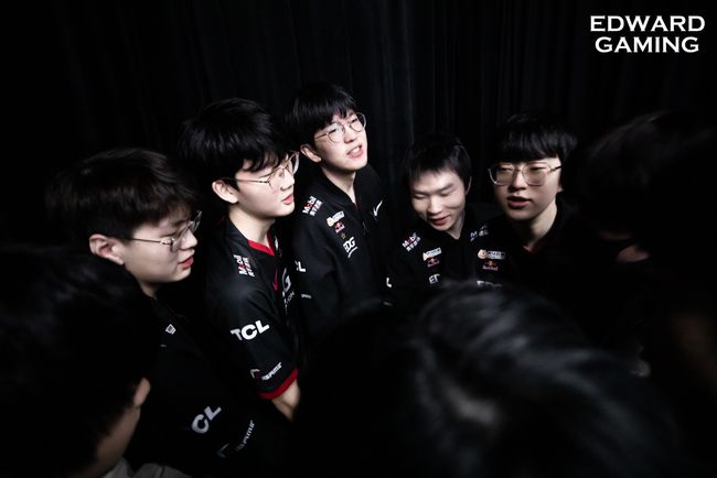 内蒙古速滑队全国U系列联赛斩获4金3银5铜