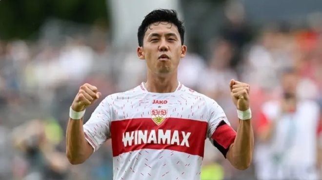 育产业的影 育产业的影